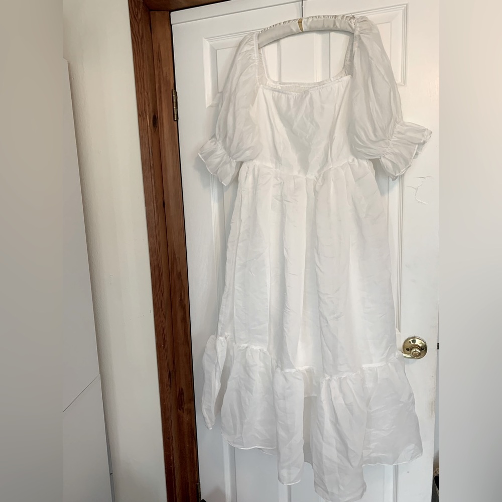 GUC White Puff Dress size XL